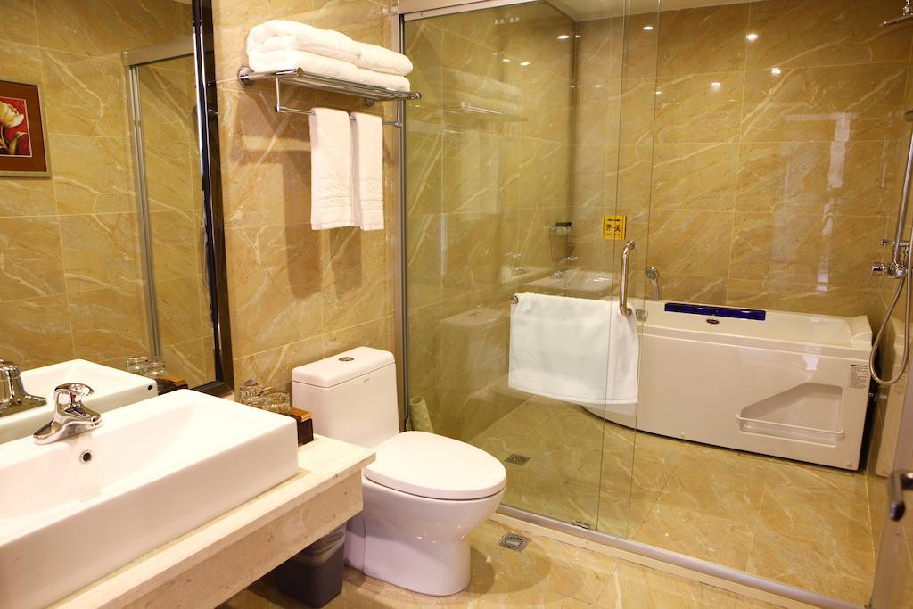 Mingcheng Times Hotel Çengdu Oda fotoğraf